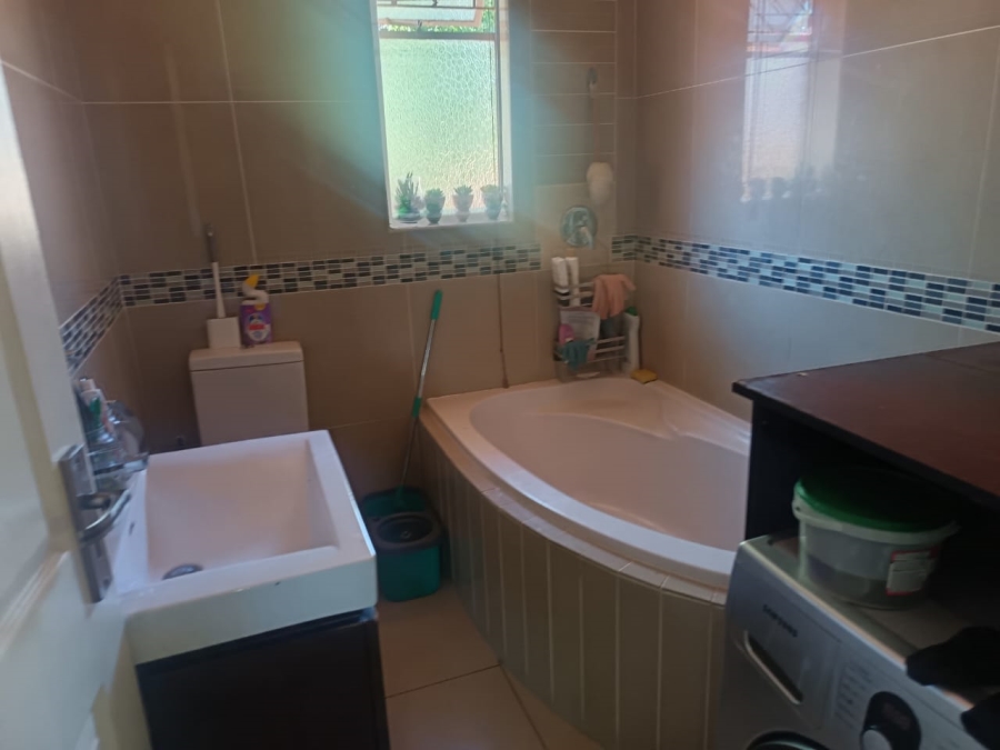 2 Bedroom Property for Sale in South Ridge Northern Cape